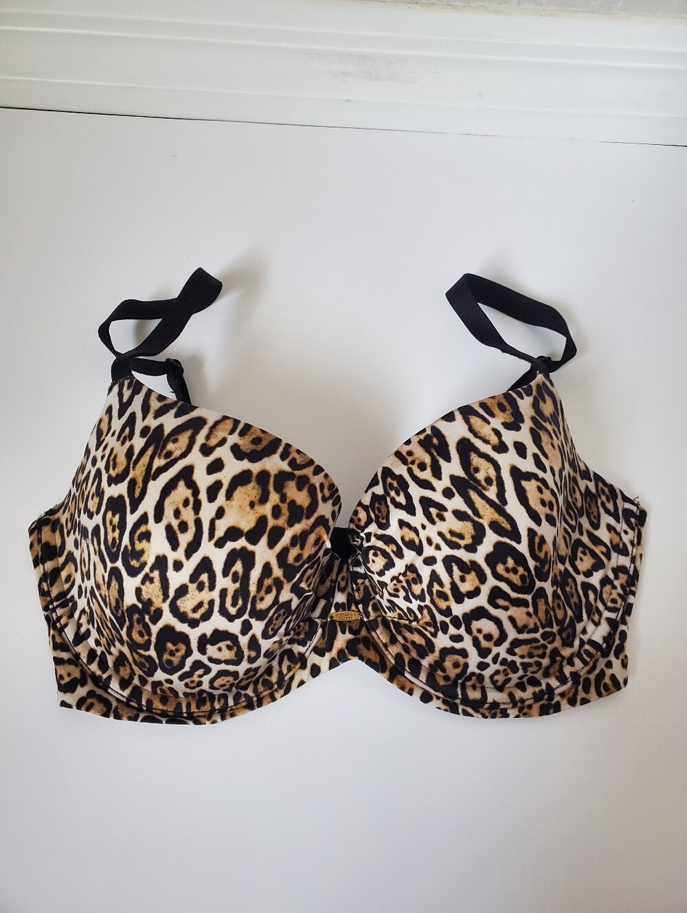 Victoria's Secret Leopard Print Demi-lined Bra with Black Straps Sz 32DD